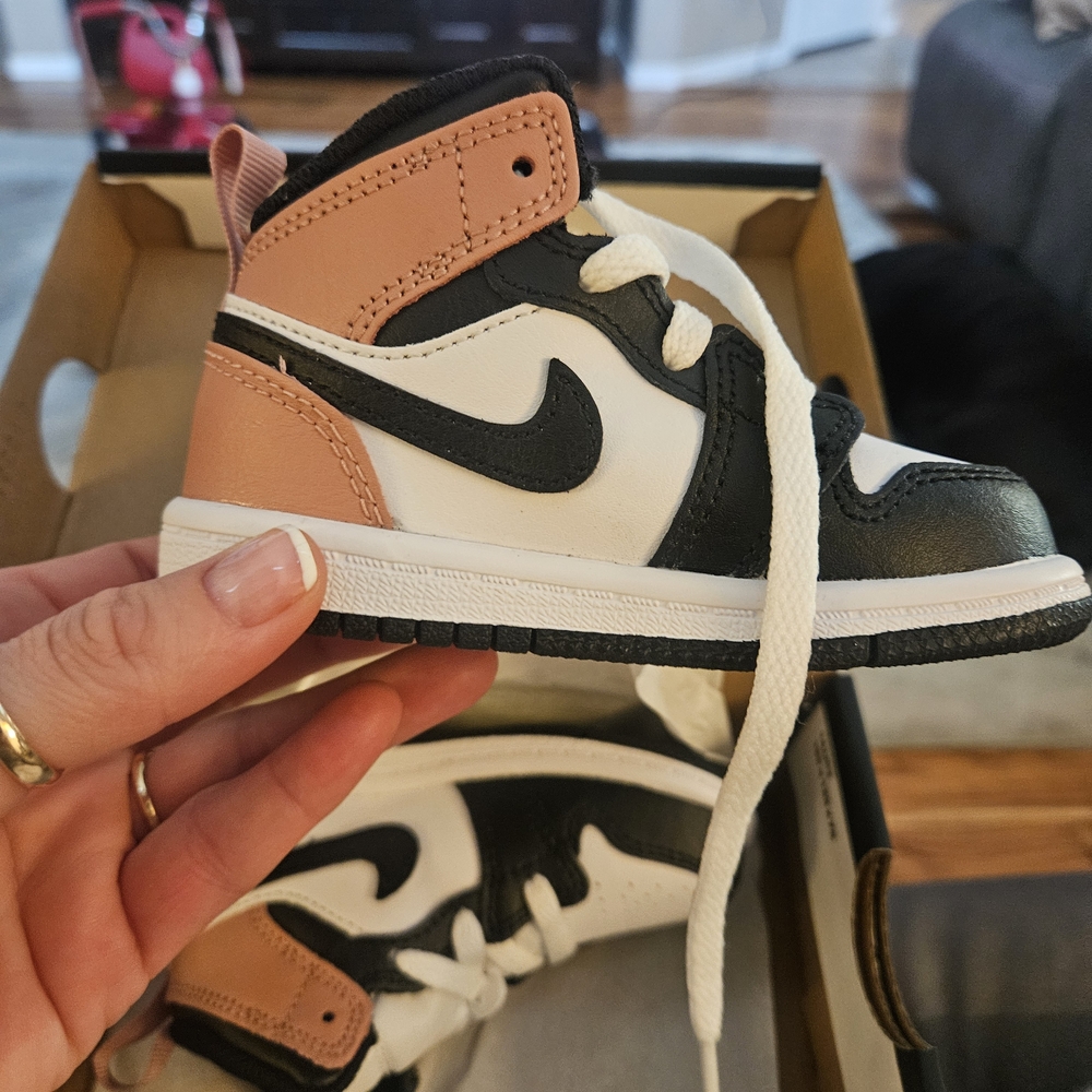 Nike Kids' Black, White, and Peach Sneakers